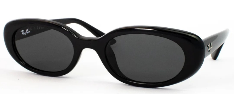 óculos de sol estilo retrô Ray-Ban na cor preta